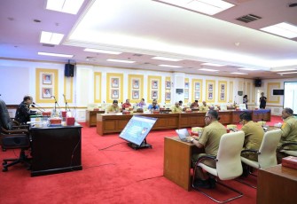 Rapat Fasilitasi dan Koordinasi bersama Kepala Daerah Provinsi dan Kabupaten/Kota serta Daerah Otonomi Baru (DOB) se-Papua. Adapun rapat ini berlangsung di Ruang Sidang Utama (RSU) Kantor Pusat Kemendagri, Jakarta, Selasa (20/2/2024).