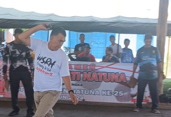 Wan Siswandi Buka Turnamen Gasing Seni Budaya Daerah Natuna