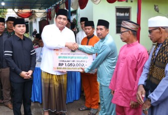 Bupati Bintan Roby Kurniawan didampingi Wakil Bupati Bintan Ahdi Muqsith, Sekda Bintan dan jajaran Kepala OPD kembali melanjutkan rangkaian Safari Ramadhan yang dijadwalkan di seluruh Kecamatan