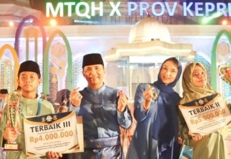Wakil Bupati Bintan saat Hadiri Penutupan MTQH Tahun 2024 Batam