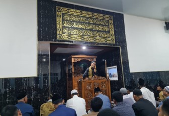 Lanud RSA Natuna Gelar Sholat Tarawih Perdana dengan Khusyuk