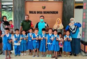 Sub Pekan Imunisasi Nasional di wilayah desa binaan, Kamis (18/1)