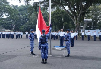 Upacara bendera prajurit dan ASN Koharmatau, Senin (5/2)