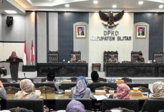 F-Goldem DPRD Kabupaten Blitar Tanggapi LKPJ Bupati Blitar Tahun 2023
