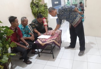 Komsos bersama perangkat kelurahan desa binaan