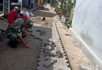 Perbaikan jalan rusak wilayah desa binaan 