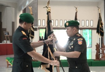 Pangdam IV Diponegoro Mayjen TNI Dedi Suryadi melantik Danrem 071/Wijayakusuma Kolonel Inf Jamaluddin 