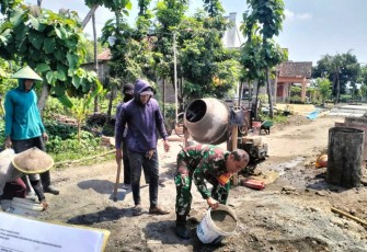 Bantu pembangunan jalan desa wilayah binaan