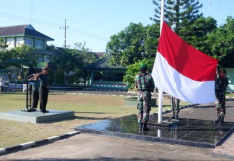 Upacara bendera prajurit Kodim 0801/Pacitan 
