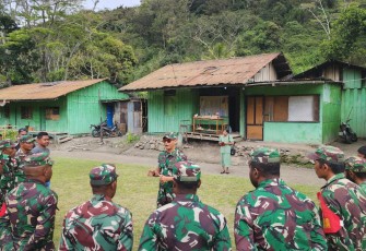 Dandim 1715/Yahukimo Kunjungi Koramil 1715-03/Kurima Cek Perencanaan dan Persiapan Renovasi Kantor Koramil