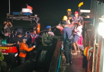 Evakuasi Korban ABK TB Berau Coal 56