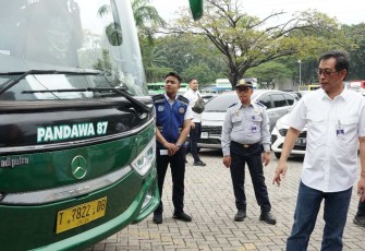 Dirjen Hubdat Hendro Sugianto terjun langsung periksa kelaikan bus pariwisata 