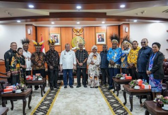 Ketua DPD RI AA LaNyalla Mahmud Mattalitti bersama asosiasi MRP di Jakarta 