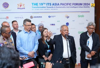 Menteri PUPR Basuki Hadimuljono saat memberikan keterangan pers di Jakarta, Selasa (28/5)