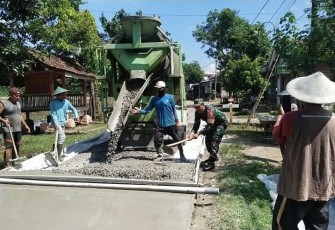Pengecoran jalan desa wilayah binaan 