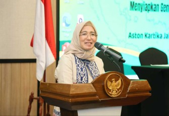 Ketua Umum PP-PAUD Nani Suhajar Diantoro 