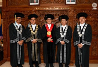 Guru Besar Kehormatan Unair, Prof Dr Sunarto SH MH