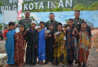 Khitanan anak-anak yatim piatu wilayah Korem 023/KS