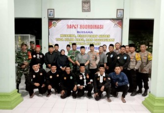 Foto bersama rakor koordinasi menyambut suro agung