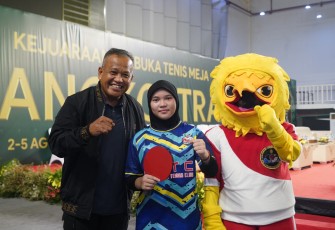 Pangkostrad Saksikan Langsung Kejuaraan Terbuka Tenis Meja Piala Pangkostrad di GOR UNJ