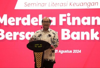 SeskemenkopUKM Arif Rahman Hakim