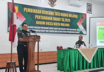 Dandim 0833/Kota Malang Letkol Arm Aris Gunawan saat memberikan sambutan 