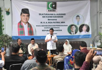 Wamen Kemendes PDT Riza Patria 