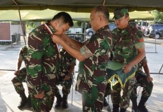Kasrem 023/KS Letkol Arh Utama Rusdyaman saat menutup LDS dasar intelejen, Sabtu (27/1)