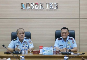 Dankosek IKN Marsma TNI Abdul Haris bersama Paban II Spersau Kolonel Adm Edy Affandi di Jakarta 
