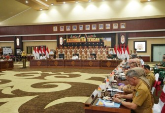 Mentan RI Andi Amran Sulaiman dalam rakor di provinsi Kalimantan Tengah