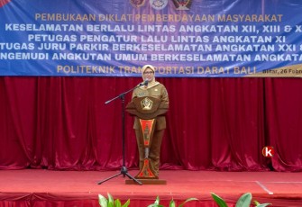Bupati Blitar Rini Syarifah Buka Diklat Pembinaan Masyarakat di Bidang Berlalu Lintas (Foto : Faisal NR / Klikwarta.com)