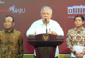 Presiden Joko Widodo atau Jokowi mengangkat Menteri PUPR Basuki Hadimuljono sebagai Plt Kepala Otorita IKN dan Wakil Menteri ATR Raja Juli Antoni sebagai Plt Wakil Kepala Otorita IKN