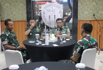 Danrem 052/Wkr saat sambut Kunker Kasdam Jaya dan Kapoksahli Pangdam Jaya/Jayakarta
