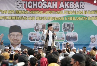 Calon Wakil Presiden RI, Nomor Urut 1 Muhaimin Iskandar atau Gus Imin saat menghadiri Istighosah Kemenangan AMIN di Provinsi Banten (Taman Kirana Kecamatan Solear Kabupaten Tangerang), Jumat (2/2/2024). 