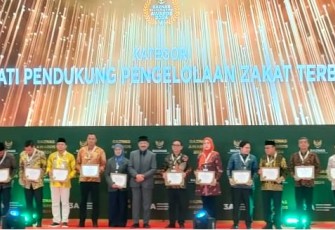 Bupati Kepahiang Dinobatkan Jadi Kepala Daerah Pendukung Pengelolaan Zakat Terbaik di Indonesia 