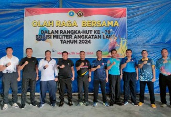 Foto Bersama usai Olahraga Bersama