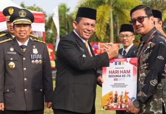 Gubernur Ansar saat Berikan Apresiasi  
