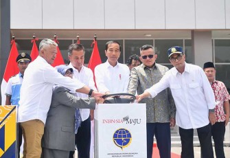 Presiden Joko Widodo saat meresmikan dua terminal tipe A di Provinsi Jawa Barat, pada Sabtu, 3 Februari 2024. 