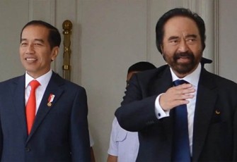 Pertemuan Ketua Umum Partai NasDem Surya Paloh dengan Presiden Joko Widodo di Istana Kepresidenan Jakarta, Minggu (18/2/24).