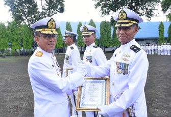 Wisuda Purna Bhakti Personel TNI AL di Lantamal VI Makassar