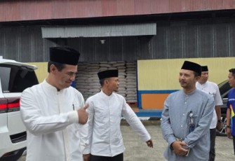 Lebaran ke dua, Mentan Amran sidak gudang Bulog di Kabupaten Bone, provinsi Sulsel, Selasa (1/4)