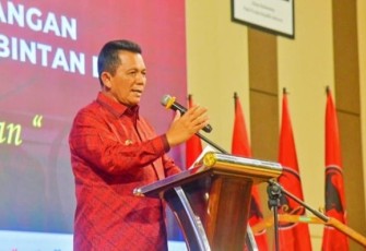 Gubernur Kepulauan Riau H. Ansar Ahmad