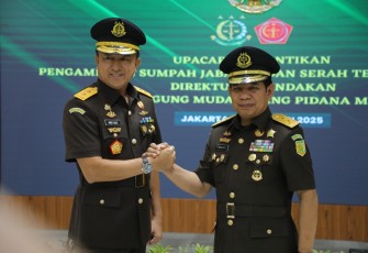 JAM-Pidmil Mayjen TNI Dr. M. Ali Ridho melaksanakan pelantikan Kolonel Cpm Andi Suci Agustiansyah, S.H. sebagai Direktur Penindakan pada Jaksa Agung Muda Bidang Pidana Militer pada Kamis 2 Januari 2025 di Gedung Menara Kartika Adhyaksa.