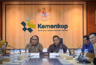Menkop Budi Arie saat menerima audiensi DPRD Komisi B Provinsi Jawa Tengah di kantornya, Kamis (09/01)