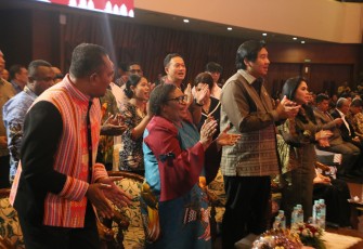 Wamendagri Ribka saat menghadiri Ibadah dan Perayaan Natal Kementerian Perumahan dan Kawasan Permukiman di Jakarta, Jumat (17/1/2025). 