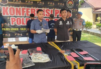 Polres Sragen Tangkap Dua Pelaku Pembalakan Liar di Hutan Jenar