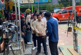 Wakil Kepala BGN Bidang Operasional Pemenuhan Gizi, Sony Sonjaya, turun langsung ke sekolah tersebut dan rumah sakit, pasca insiden kecelakaan yang terjadi