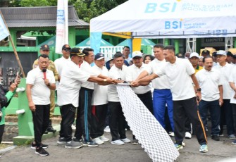 Dandim Ponorogo Ikuti Jalan Sehat Kerukunan Hari Amal Bakti ke 79 Kemenag