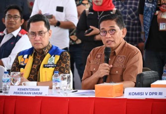 Anggota Komisi V DPR RI Bakri, saat memimpin Kunjungan Kerja Komisi V DPR RI ke Palembang, Sumatera Selatan, Jumat (21/2/2025)