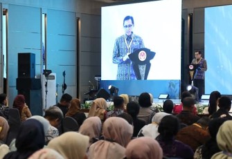 Dirjen Bangda Kemendagri Restuardy Daud 